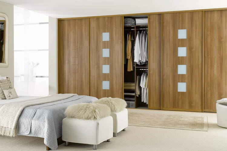 9-light-walnut-interior