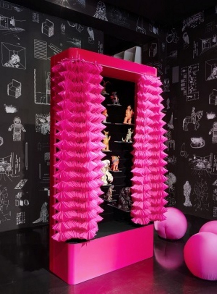 Extravagant Maurizio Galante Cabinet Design