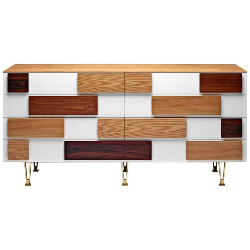 10 Beautiful Wood Cabinets and Buffets | www.bocadolobo.com #buffetsandcabinets #cabinetsandsideboards #buffets #cabinets #sideboards #wood #woodcabinets #woodsideboards #luxurybrands #luxury #luxurious #luxuryfurniture #exclusivedesign #interiordesign #productdesign #luxury