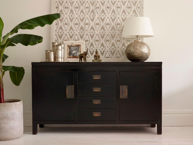 10 Beautiful Wood Cabinets and Buffets | www.bocadolobo.com #buffetsandcabinets #cabinetsandsideboards #buffets #cabinets #sideboards #wood #woodcabinets #woodsideboards #luxurybrands #luxury #luxurious #luxuryfurniture #exclusivedesign #interiordesign #productdesign #luxury