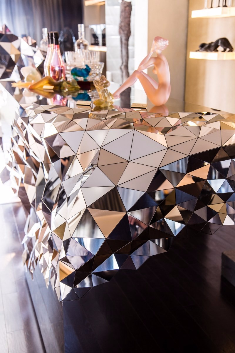 Luxury Interiors By Top Interior Designer NEAT | www.bocadolobo.com #buffetsandcabinets #sideboards #buffets #cabinets #luxury #luxurybrands #luxuryproducts #luxurious #interiordesign #interiordesigners #bestinteriordesigners #famousinteriordesigners @buffetsandcabinets